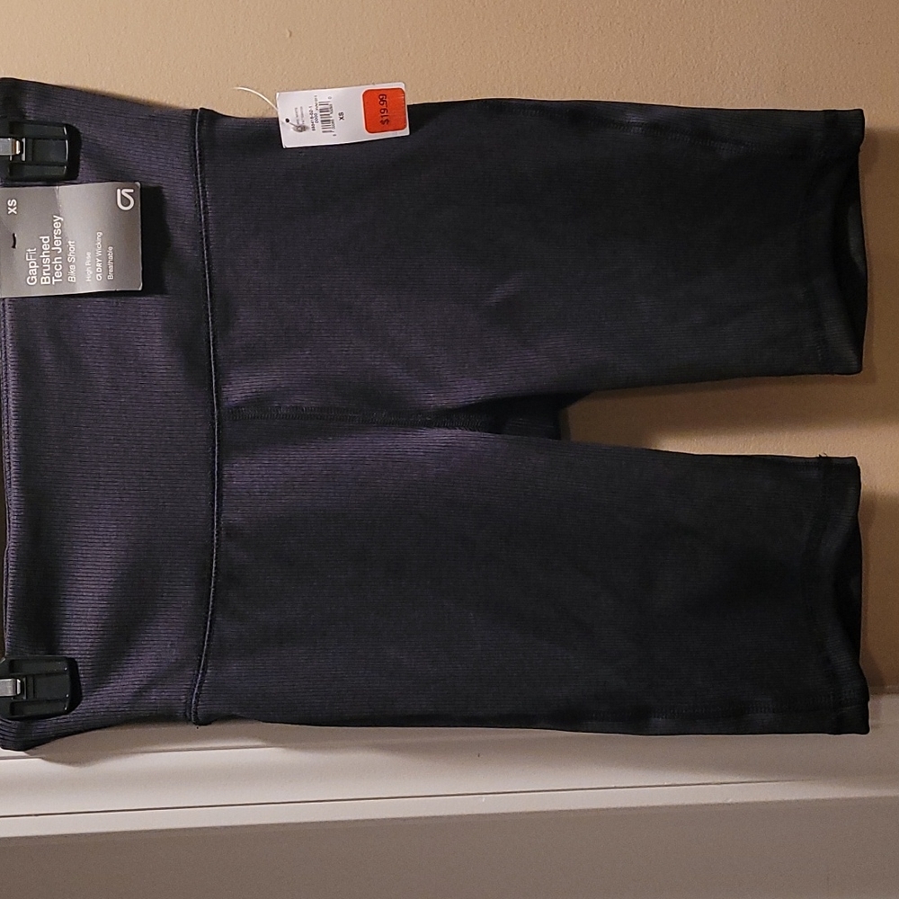 Gap bike shorts